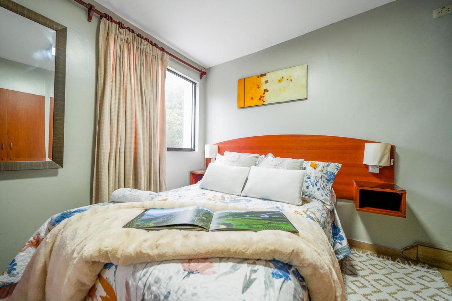 Imperial 2* Lima
