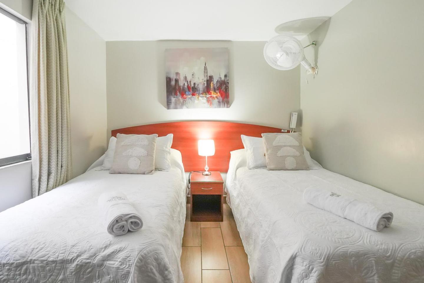 Imperial 2* Lima